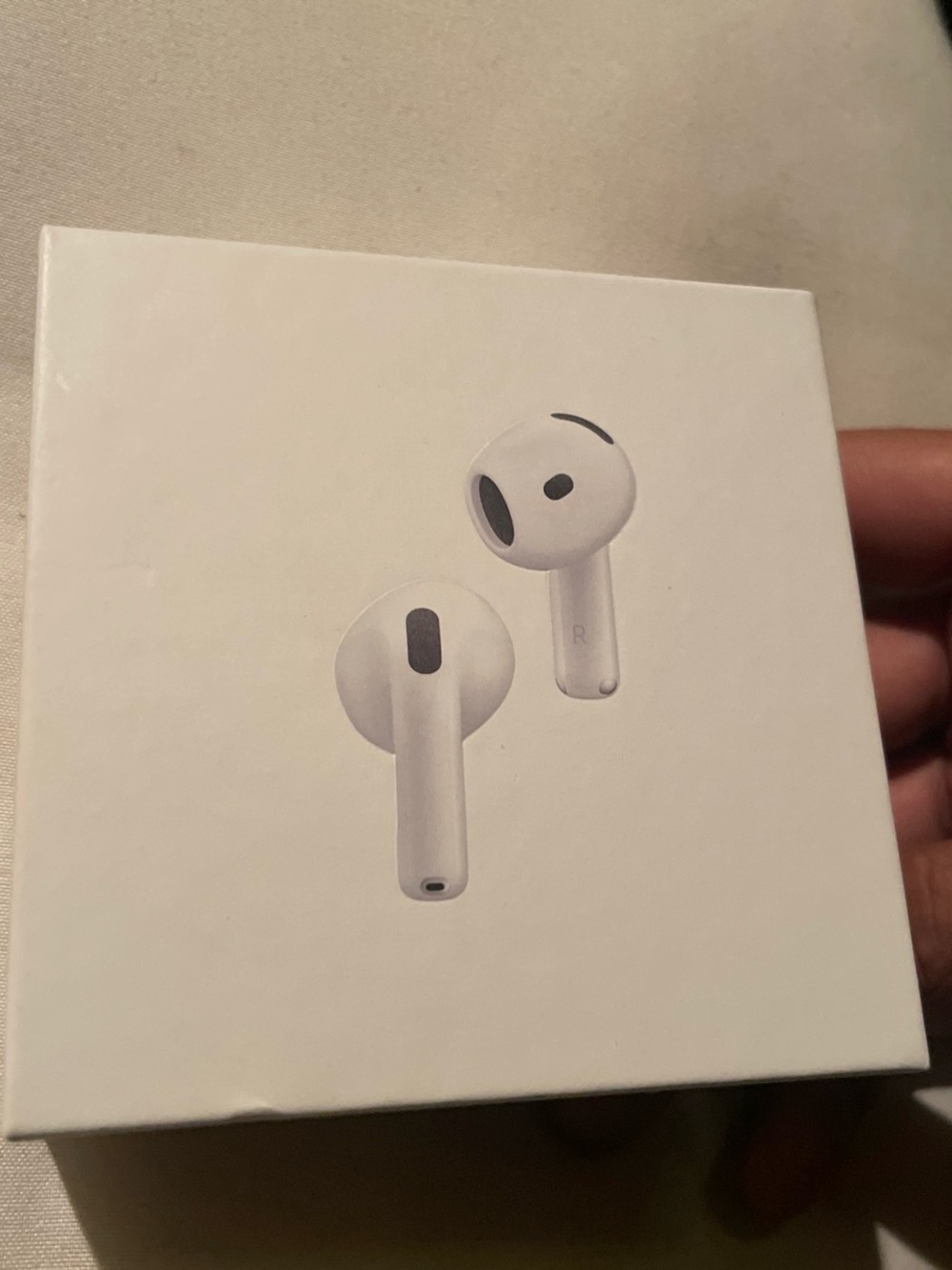 Apple AirPod 4s with noise cancellation | Brand new